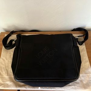 Louis Vuitton Crossbody Bag in Black